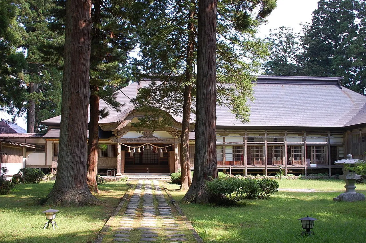 出羽三山神社の写真 9