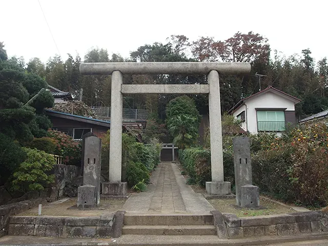 若雷神社の写真 2